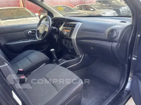Livina 1.6 16V 4P FLEX