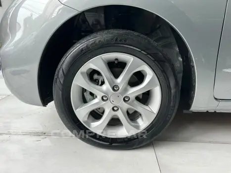 MARCH SV 1.6 16V FlexStart 5p Aut.