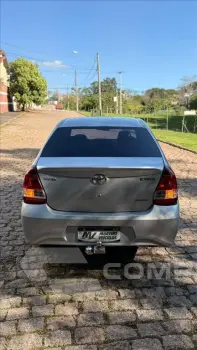 ETIOS 1.5 PLATINUM SEDAN 16V FLEX 4P AUTOMÁTICO