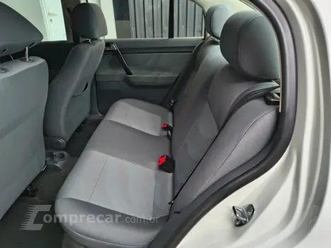 POLO SEDAN 1.6 MI 8V FLEX 4P MANUAL