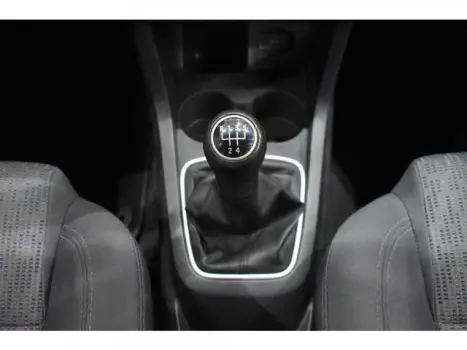 FOX - 1.0 MI 8V 4P MANUAL