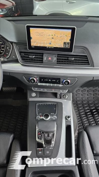 Audi Q5 2.0 TFSI S-line S Tronic 4 portas