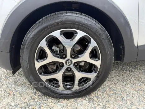 Captur 1.6 16V 4P FLEX SCE INTENSE X-TRONIC CVT