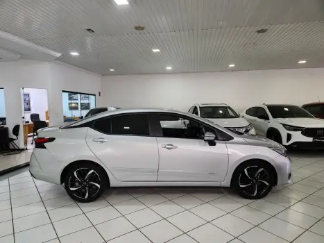 Versa Sedan 1.6 16V 4P FLEX EXCLUSIVE XTRONIC AUTOMÁTICO CVT