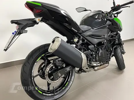 KAWASAKI Z400
