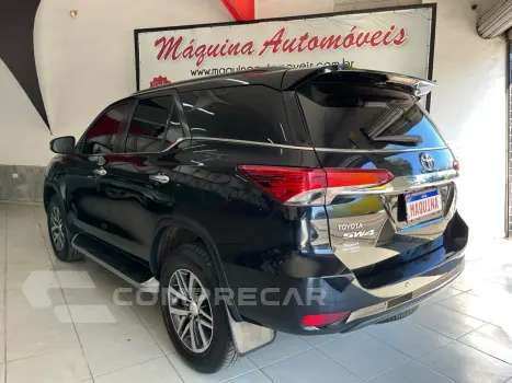 HILUX SW4 2.8 D-4d Turbo SRX 4X4