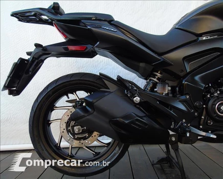 DOMINAR 400