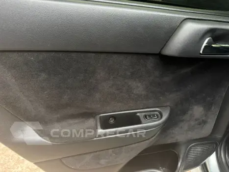 Astra Sed. Advant. 2.0 8V MPFI FlexP. 4p