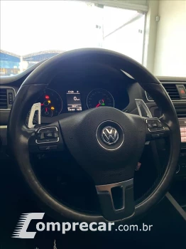 JETTA 2.0 TSI HIGHLINE 200CV GASOLINA 4P TIPTRONIC