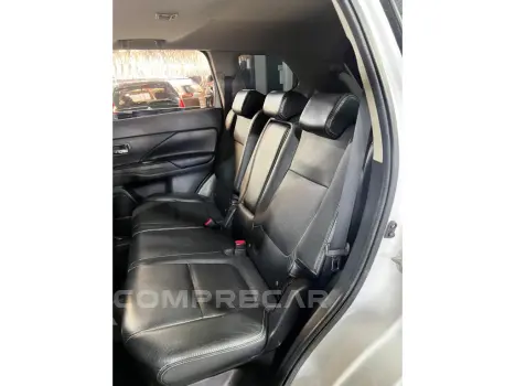 OUTLANDER 2.2 4X4 16V DIESEL 4P AUTOMÁTICO