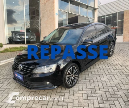 Volkswagen JETTA Comfortline 1.4 TSI 16V 4p Aut. 4 portas