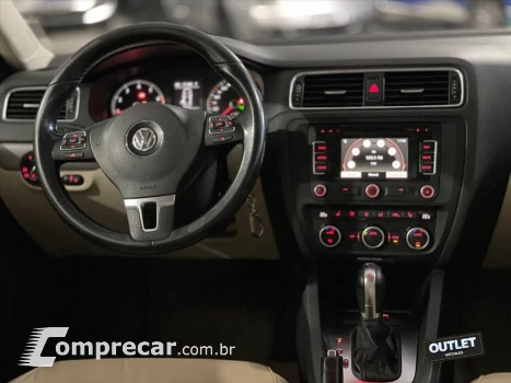 JETTA 2.0 COMFORTLINE FLEX 4P TIPTRONIC