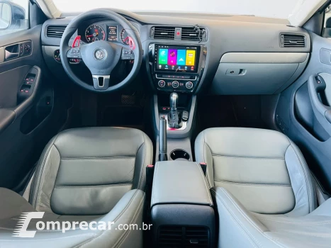 JETTA 2.0 COMFORTLINE 120CV FLEX 4P TIPTRONIC