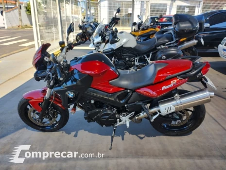 F 800