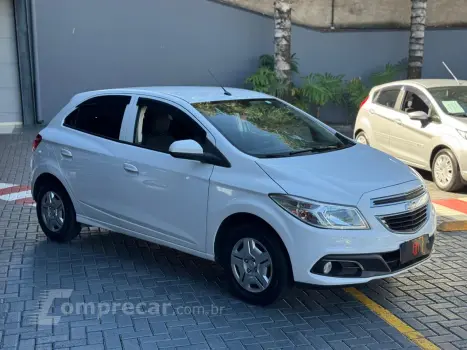 CHEVROLET ONIX 1.0 MPFI LT 8V 4 portas