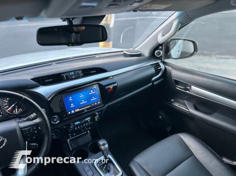 Hilux 2.8 D-4D Turbo Diesel Cd Srx 4X4 Automático