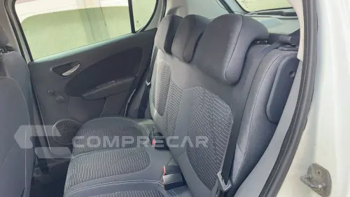Fiat Palio Attractive 1.4 EVO Fire Flex 8V 5P 2013