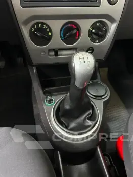 FIESTA SEDAN 1.6
