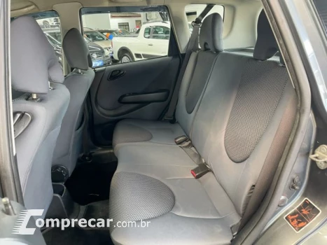 FIT - 1.4 LXL 8V 4P MANUAL