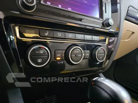 JETTA Highline 2.0 TSI 16V 4p Tiptronic