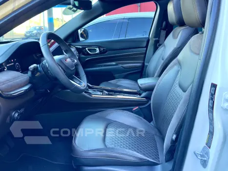 COMMANDER 1.3 T270 TURBO FLEX OVERLAND AT6