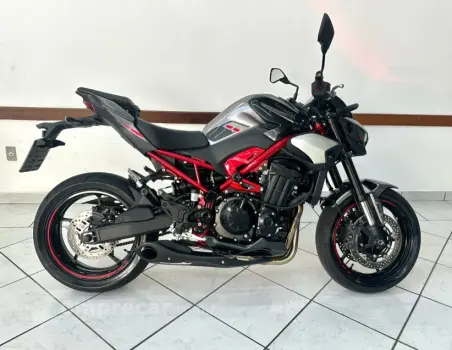 KAWASAKI Z 900