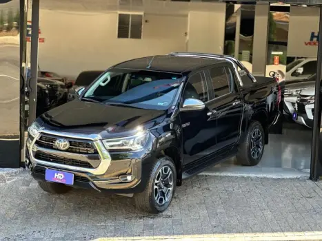 Toyota HILUX CDSRXA4FD 4 portas