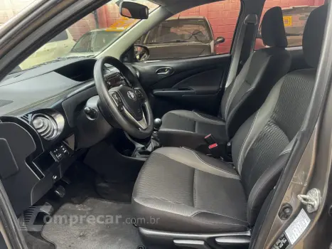 Etios Sedan 1.5 16V 4P FLEX XS