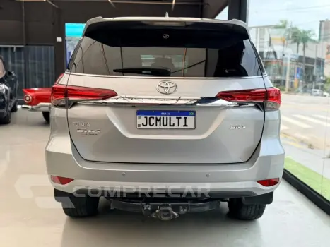 HILUX SW4 2.8 SRX 4X4 7 LUGARES 16V TURBO INTERCOOLER DIESEL