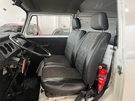 KOMBI 1.6 Furgão 8V