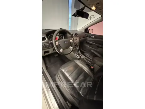 FOCUS 2.0 TITANIUM HATCH 16V FLEX 4P AUTOMÁTICO