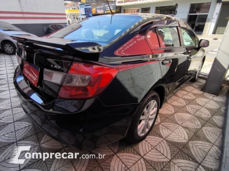CIVIC - 1.8 LXS 16V 4P AUTOMÁTICO