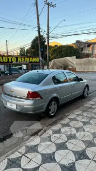 VECTRA 2.0 MPFI Elegance 8V