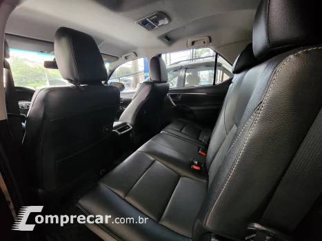 HILUX SW4 2.8 D-4d Turbo SRX 7L 4X4