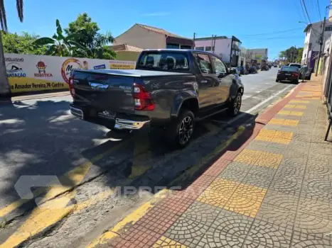 HILUX 2.8 SRX 4X4 CD 16V