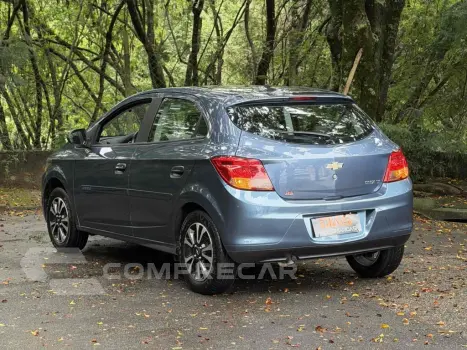 ONIX 1.4 MPFI LT 8V FLEX 4P AUTOMÁTICO