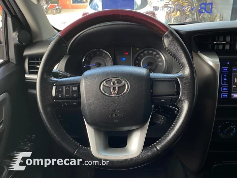 Hilux SW4 SR 4x2 2.7/ 2.7 Flex 16V Aut.