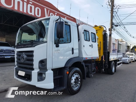Volkswagen Constellation 17.210 (Munck + Cabine Suplementar + Carroceri 2 portas