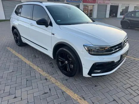 VW Tiguan R-Line 350 2.0 TSI AT 2021