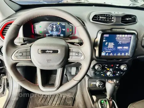 RENEGADE TRAILHAWK T270 1.3 TB FLEX AUT