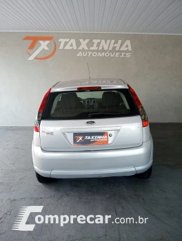 FIESTA 1.6 MPI Class Hatch 8V
