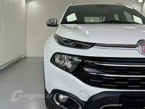 TORO 2.0 16V Turbo Ranch 4WD AT9