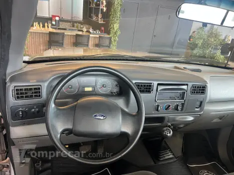 F-250 3.9 XLT 4X2 CS