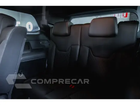 COMMANDER 2.2 TURBO DIESEL OVERLAND AT9