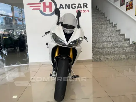 DAYTONA 675R