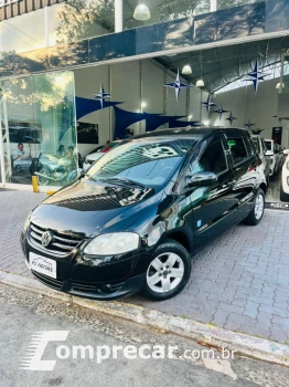 Volkswagen Fox Route 1.0 Mi Total Flex 8V 5p 4 portas
