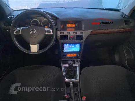 VECTRA 2.0 MPFI GT HATCH 8V FLEX 4P MANUAL