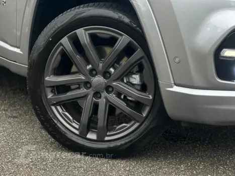 COMMANDER 2.0 HURRICANE 4 TURBO GASOLINA OVERLAND AT9