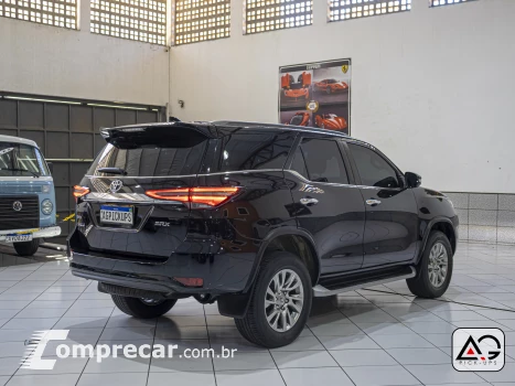 HILUX SW4 2.8 SRX 4X4 7 Lugares 16V Turbo Intercooler