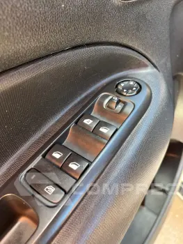 AIRCROSS 1.6 16V Live